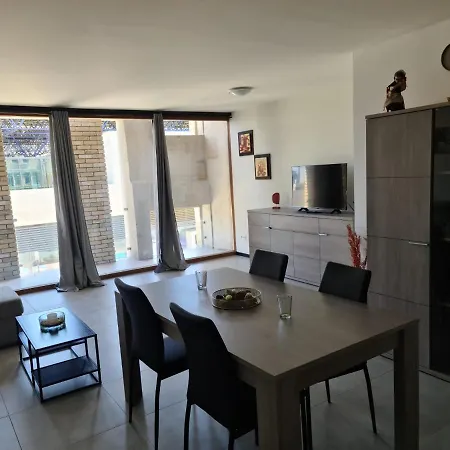 Rossella - App 4 *
